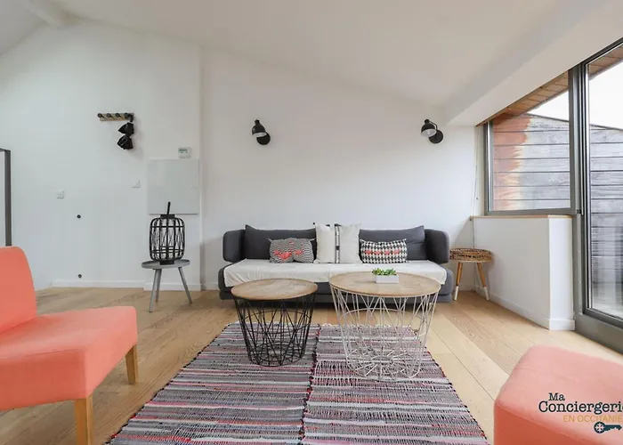 Dv7 Rooftop Hyper-centre