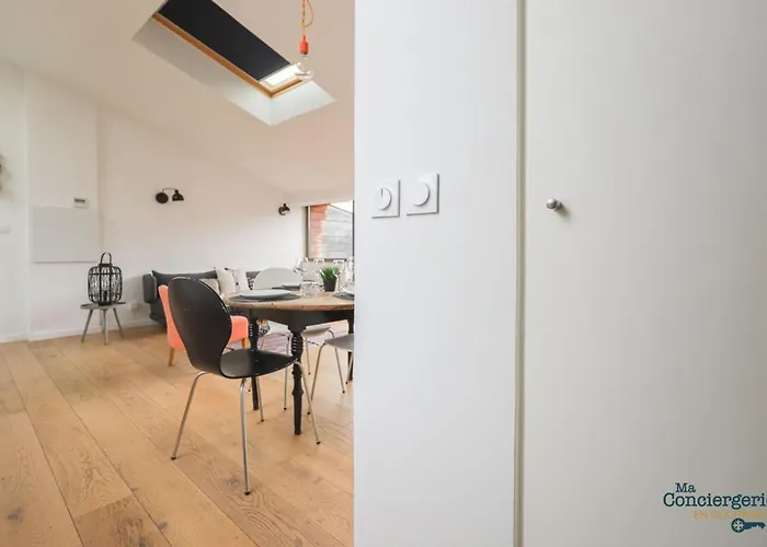 Dv7 Rooftop Hyper-centre